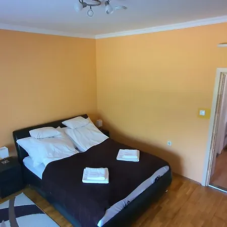 Szofia Vendeghaz Apartment