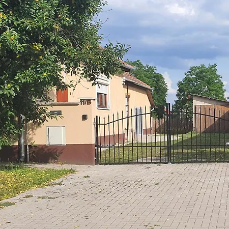 Szofia Vendeghaz Apartment *
